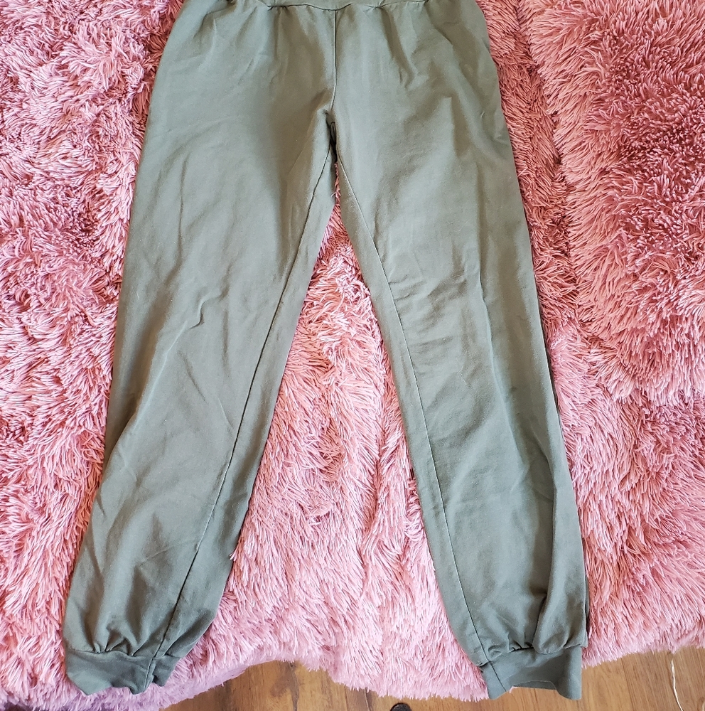 GREEN athletic pants (M)